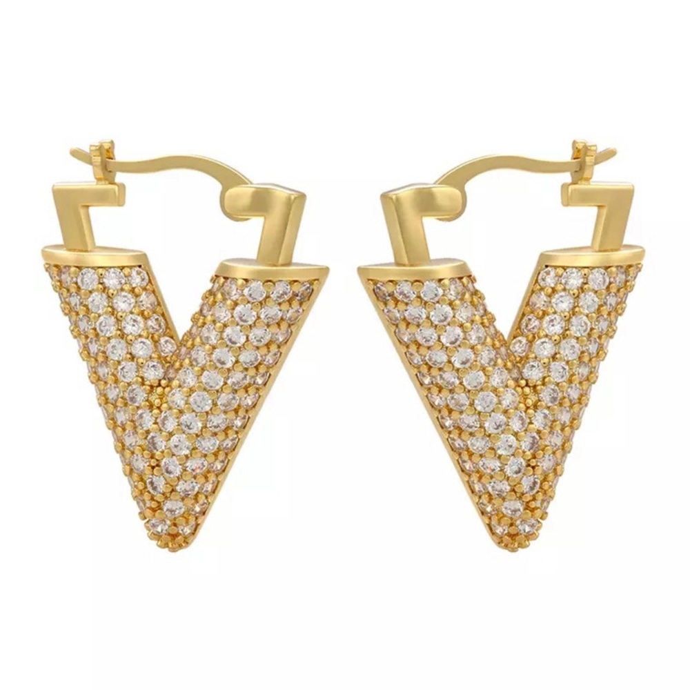 🆕 Beautiful Dainty 18k Micro Pavè Diamond Triangle Geometric Drop Earrings NWT